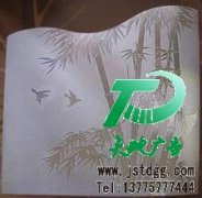 使用年限長不易變形的工藝玻璃